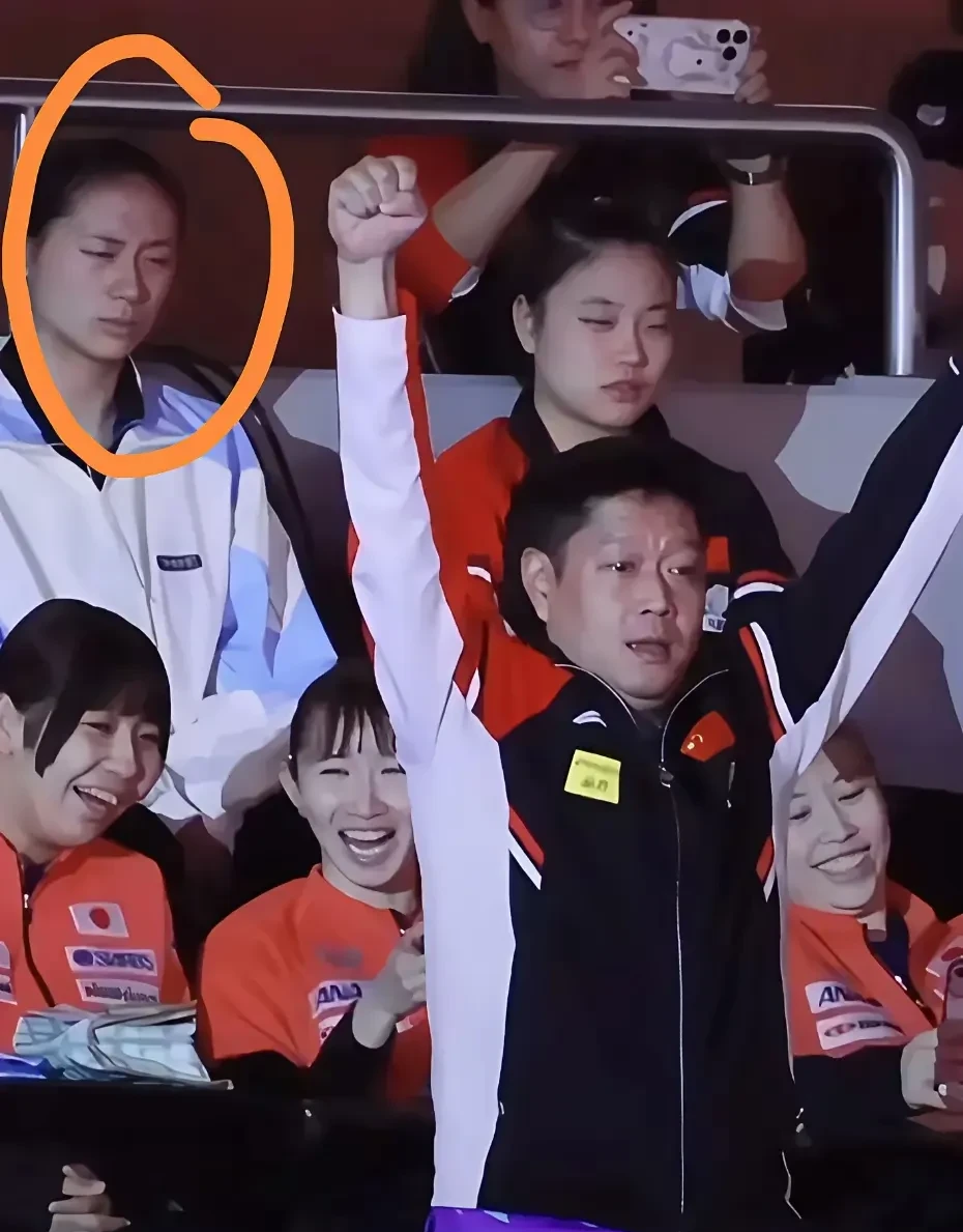 开云官方网站-Doinb重返赛场，比赛局势复杂首场状态出色，MAD观众沸腾！-开云官方网站