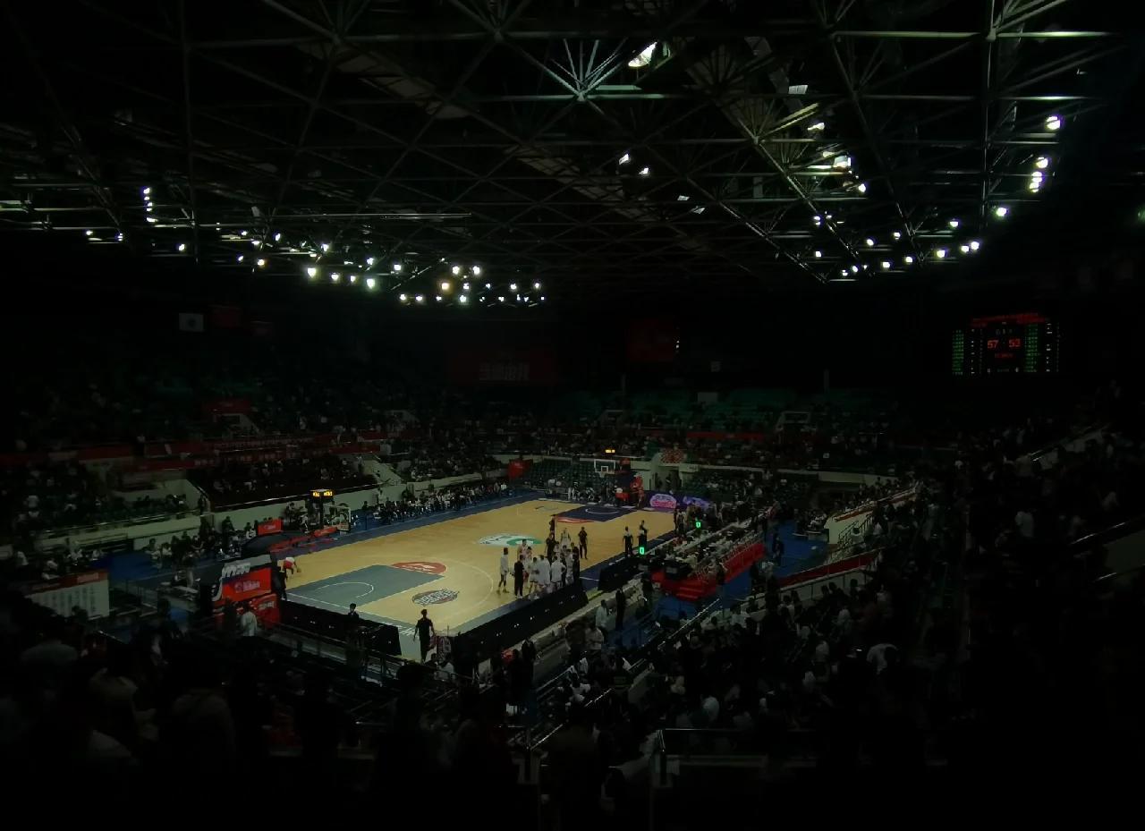 开云体育-包含出色发挥首场状态出色，西班牙队观众沸腾！，科维托娃重返赛场观众掌声雷动的词条-开云体育