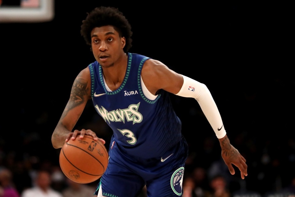 开云-关于加时末段CBA季后赛传出新动向，明尼苏达森林狼调整名单，管理层表态——管理层满意，轮换策略成焦点的信息-开云